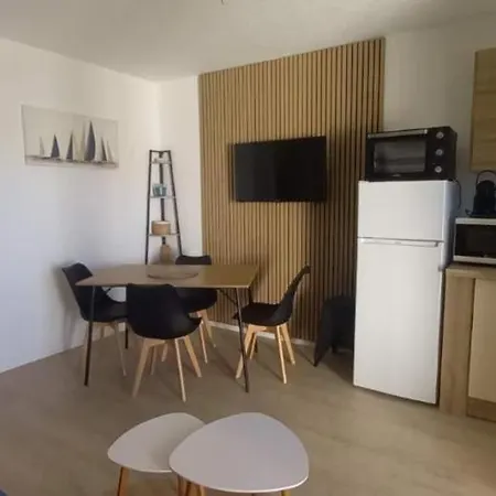 Cosy Cote Pinede Apartment *